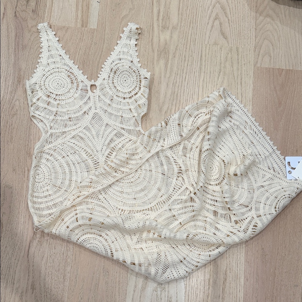 Commense Cream Lace Chemise